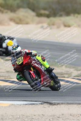 media/Oct-04-2025-CVMA (Sat) [[408bcdd6e4]]/Race 5-Amateur Formula Middleweight/